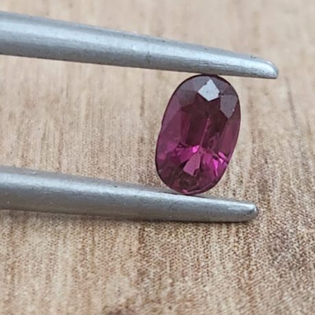 0.46 קראט רובי טבעי אמיתי לא מחומם בליטוש אובל לשמירה והגנה