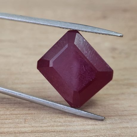 17.84 קראט רובי אמיתי גלס מטופל צבע דם יונה