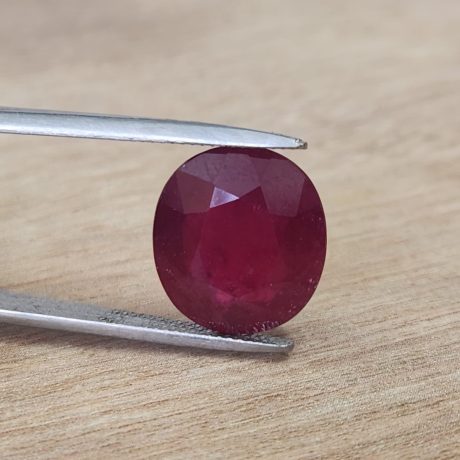 11.53 קראט רובי אמיתי גלס מטופל בצורת אובל לשיבוץ